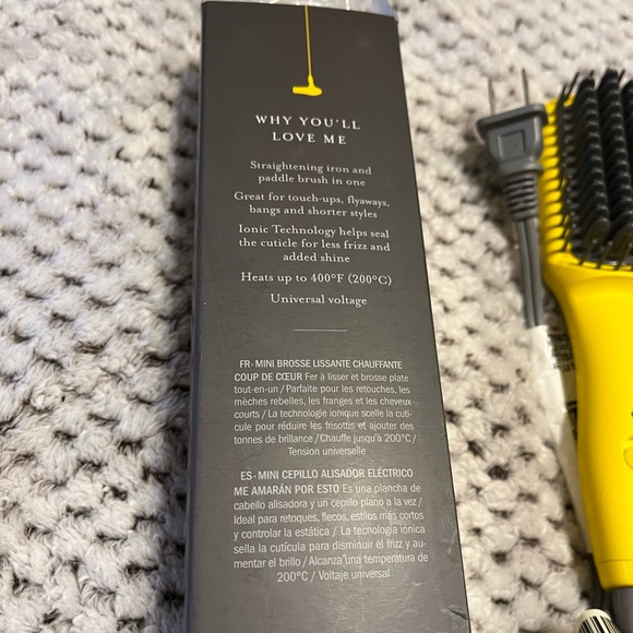 Drybar The Baby Brush Crush - Picture 2 of 4